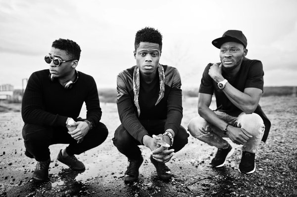 En quoi le rap français se distingue-t-il par ses thématiques et son langage ?