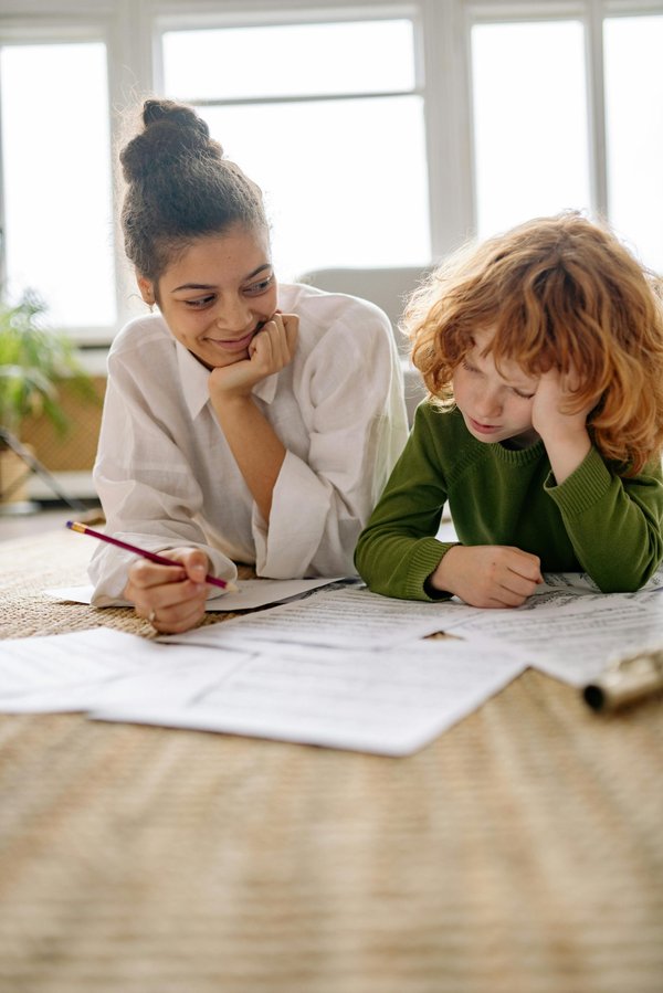 Aide éducative à domicile : protection et soutien familial